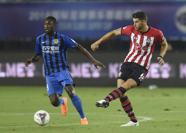 确保球场上 确保球场上