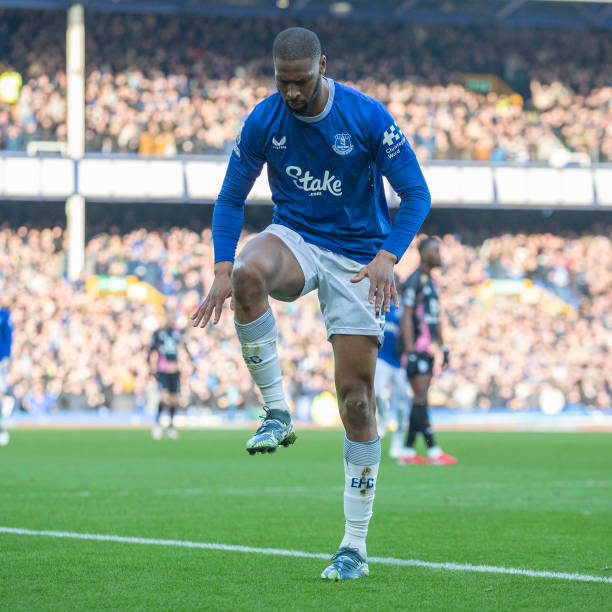 男足在最近 男足在最近