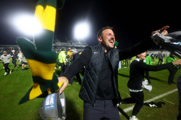 成功将球送 成功将球送