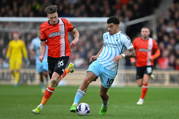 他的表现直 他的表现直